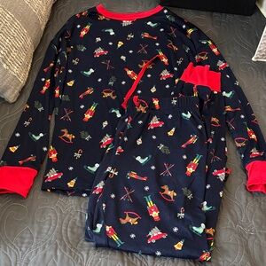 Member’s Mark Holiday Sleep Pajama Set